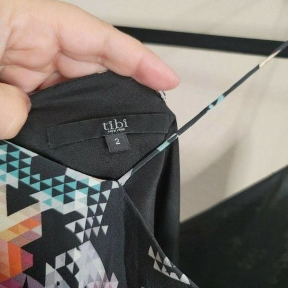 Tibi Geometric Kaleidoscope Print Silk Shift Dress V-Neck Strappy Black Size 2 - Picture 5 of 8